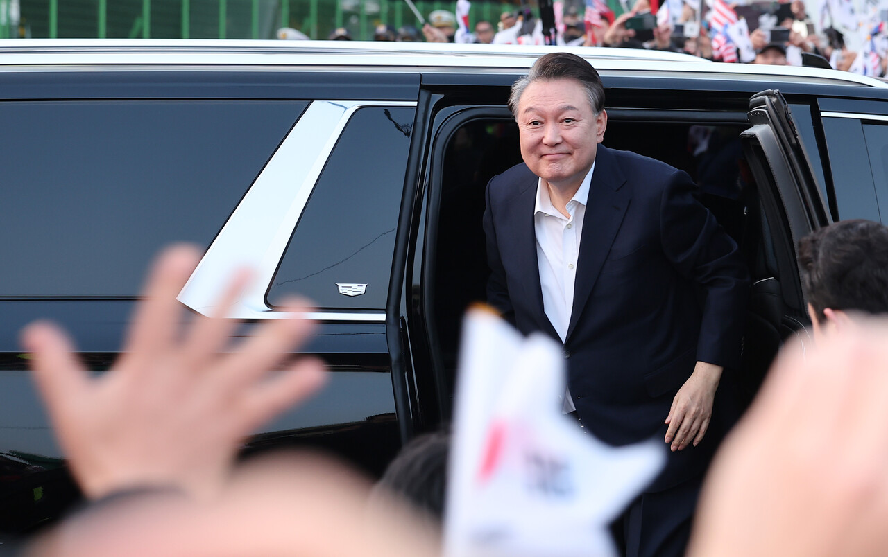 지난 3월 석방 당시 윤석열. ⓒ뉴스1