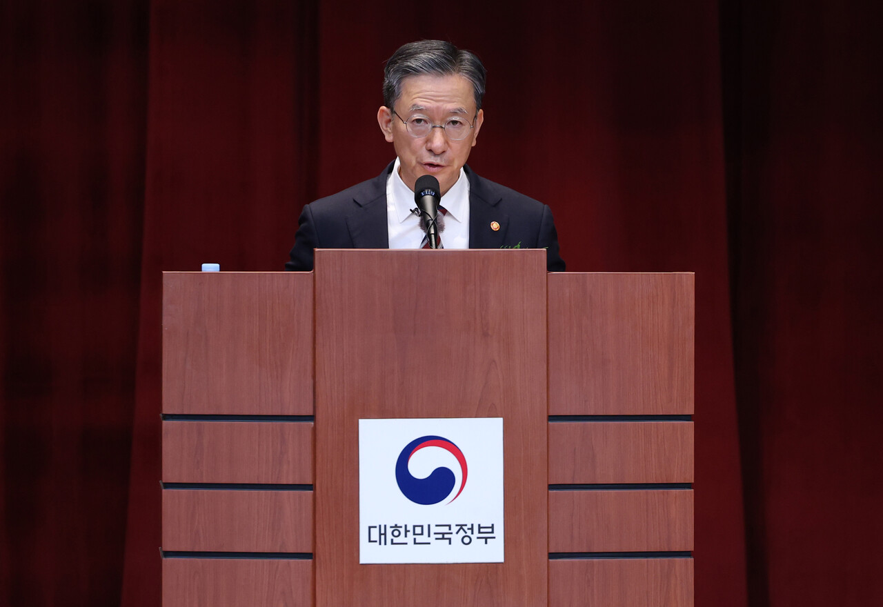 취임식에서 취임사를 하고 있는 정성호 장관. ⓒ뉴스1