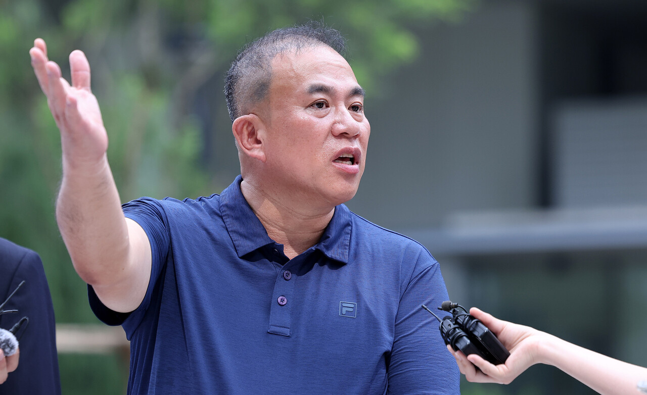 특검에 출석한 명태균. ⓒ뉴스1