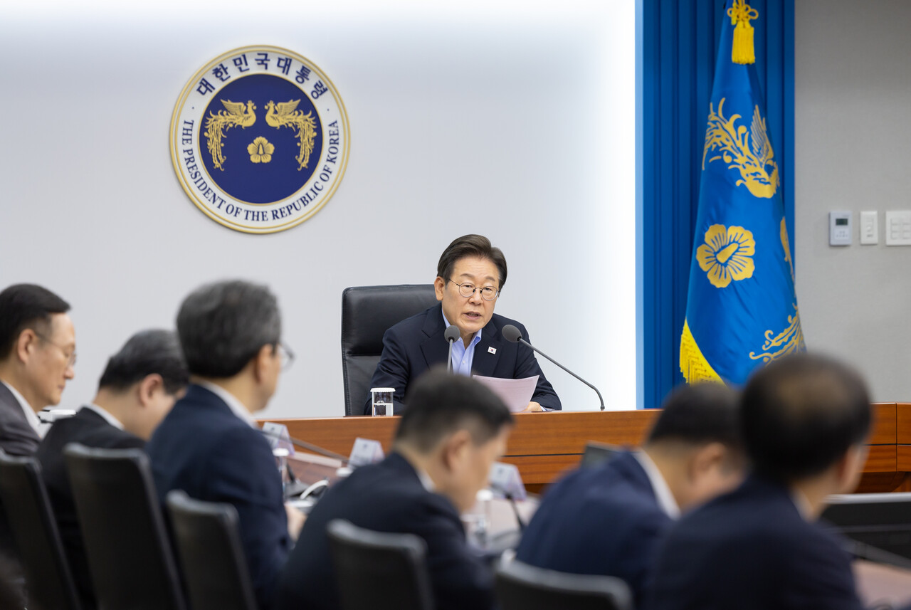 수석보좌관 회의에서 발언 중인 이재명 대통령. ⓒ뉴스1