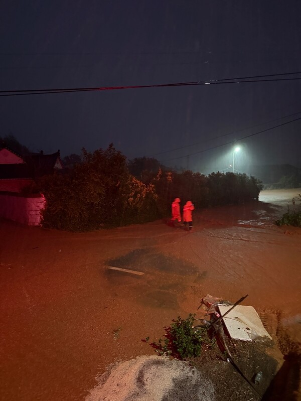 3일 소방당국이 안전조치를 취하는 모습. ⓒ전남소방본부 제공