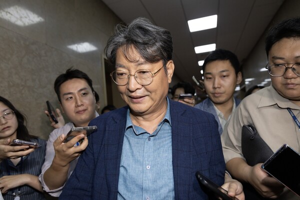 '주식 차명거래 의혹'이 제기된 이춘석 더불어민주당 의원.&nbsp;ⓒ뉴스1&nbsp;