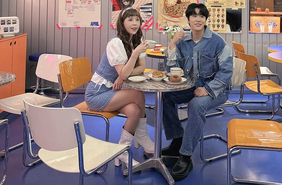 문원 언급 싹 사라진 신지가 ‘조회수 600만’ 상견례 언급하자 0.01초 만에 보인 반응: 놀란 사람 한둘 아닐 것 같다