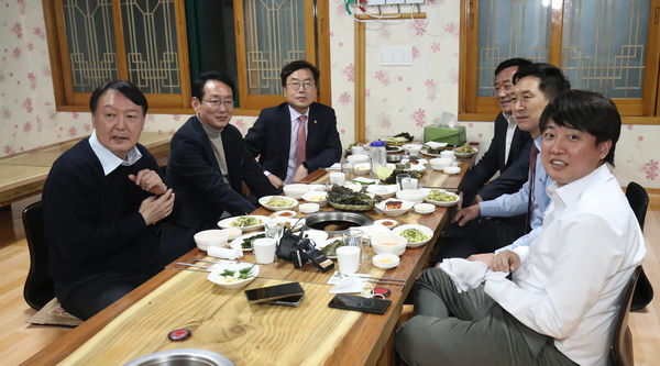 누가 안 마시냐? ⓒ뉴스1