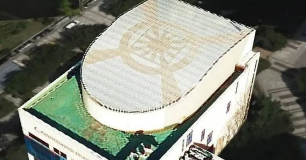 서울 용산구 통일교 건물 옥상에 새겨진 문양. ⓒ한겨레