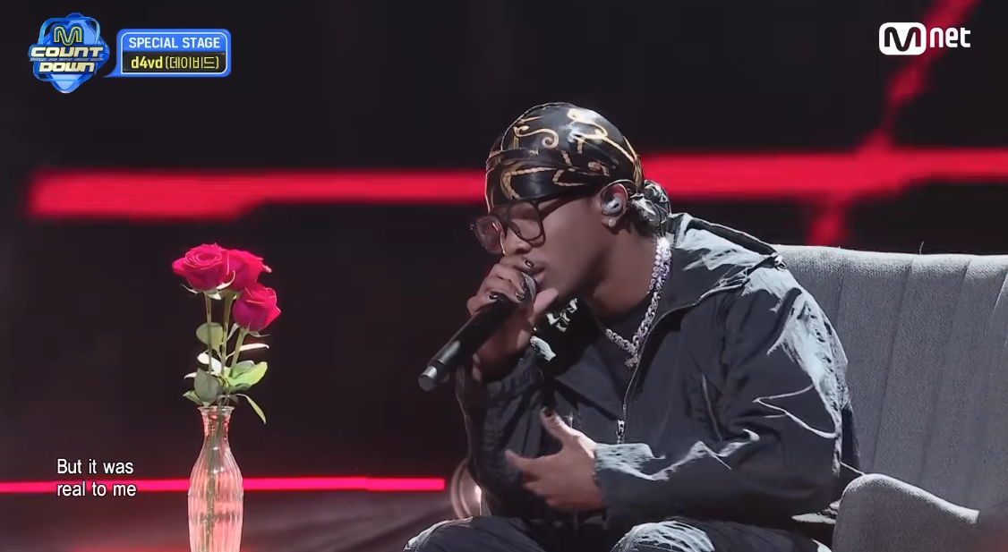 올해 5월 ‘엠카운트다운’에 출연했던 d4vd. ⓒ유튜브 채널 ‘Mnet K-POP’