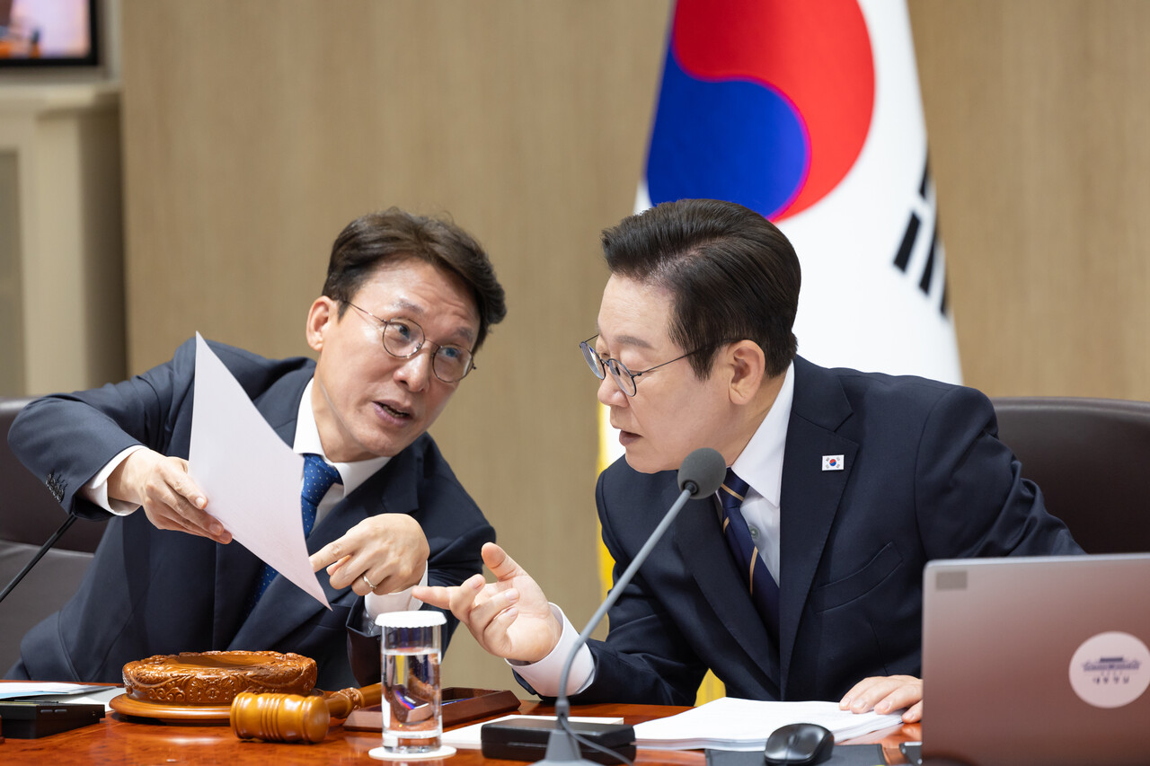 이재명 대통령이 ‘콕 찝어’ 칭찬했던 김민석 국무총리, “서울시장 출마할 거냐” 묻자…이건 오차 범위에 없던 대답이다