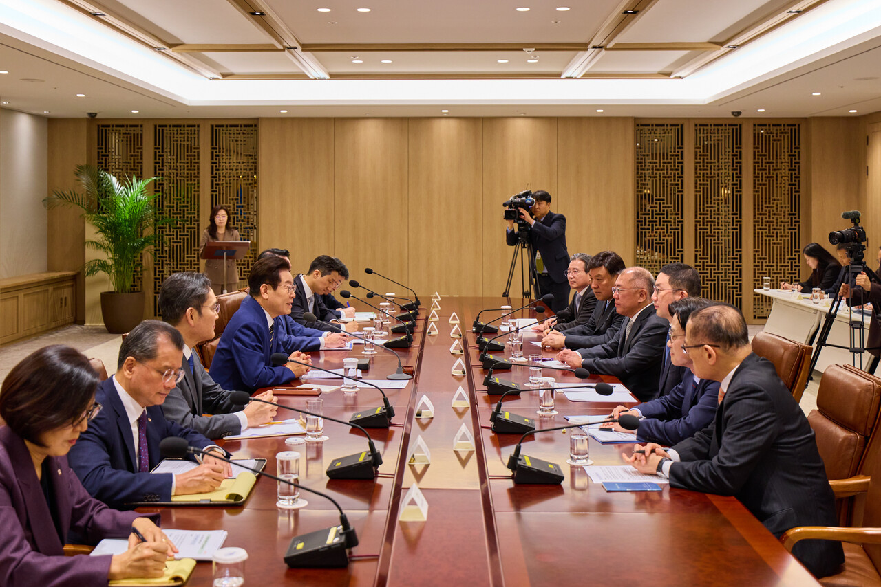대통령 만난 재벌들, ‘이재명 임기’ 5년 동안…“헉” 소리 나는 약속 릴레이에 월요일 아침부터 두 눈 번쩍 뜨인다
