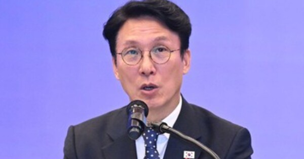 김민석 국무총리가&nbsp;1일 오후 서울 여의도 중소기업중앙회에서 열린 중소기업 규제합리화 현장대화에서 인사말을 하고 있다. ⓒ뉴스1