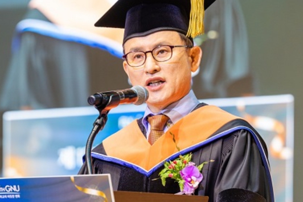 권진회 경상국립대 총장이 2024년 7월22일 제12대 총장 취임식에서 취임사를 하고 있다. 