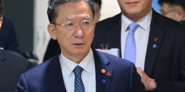 정성호 법무부 장관이 26일 발간된 법무부의 검찰 보완수사 우수 사례집 발간사에서 검찰의 보완수사권이 존치해야 한다는 주장을 폈다. ⓒ뉴스1