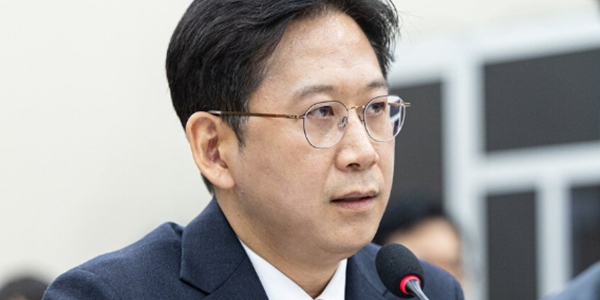 배경훈 부총리 겸 과학기술정보통신부 장관이 30일 국회에서 열린 쿠팡 연석청문회에서 발언하고 있다. ⓒ뉴스1