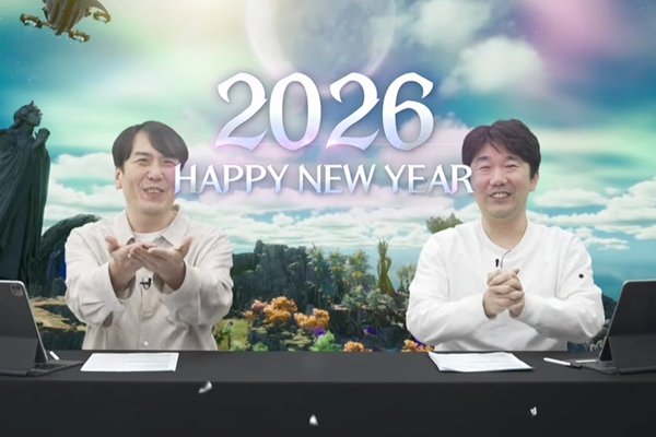 엔씨소프트 신작 MMORPG '아이온2'가 출시 6주 만에 누적 매출 1천억 원을 넘어섰다. 소인섭 사업실장(왼쪽)과 김남준 개발PD가 아이온2 신년 방송을 진행하고 있다. ⓒ아이온2 유튜브 채널 영상 갈무리