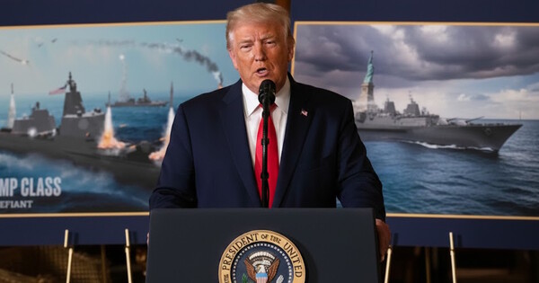 도널드 트럼프 미국 대통령 모습. 사진은 이해를 돕기 위해 AI로 생성한 이미지를 재편집한 것. ⓒ 허프포스트코리아