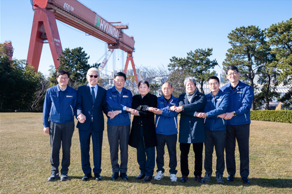 HD현대 명예회장 권오갑 ‘옥중 면회’부터 ‘상생 오찬’까지 : 노사 관계 윤활유 역할로 정기선 측면 지원