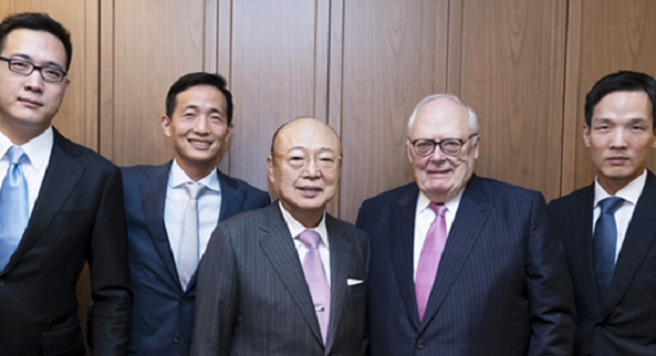 한화그룹 '삼각축' 경영 떠받치는 복심들 : 김동관·김동선의 계열사 수... - 뉴스 썸네일 이미지