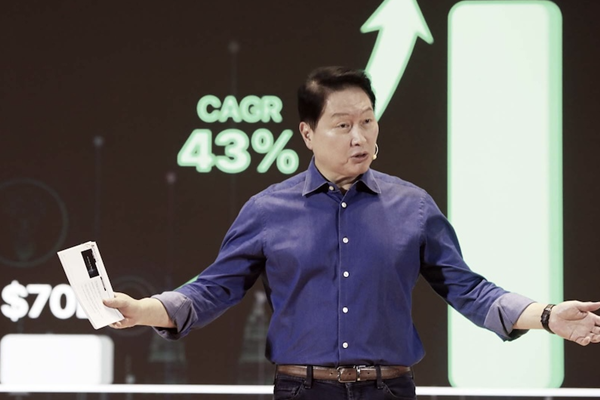 최태원 2년 전 '서든데스' 발언 후 SK그룹 '수술급' 리밸런싱, AI 중심 포트폴리오 조정으로 정교화 시도