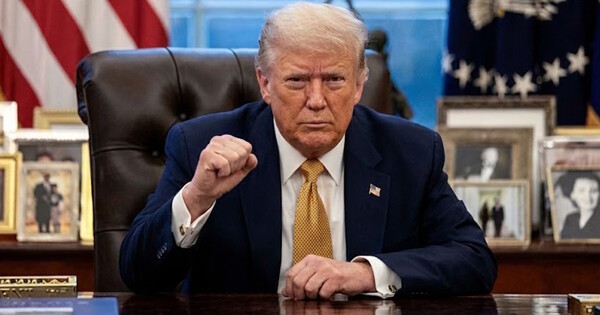 도널드 트럼프 미국 대통령. 사진은 이해를 돕기 위해 AI로 생성한 이미지를 재편집한 것. ⓒ 허프포스트코리아