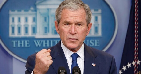 조지 W. 부시 전 미국 대통령. 사진은 이해를 돕기 위해 AI로 생성한 이미지를 재편집한 것. ⓒ 허프포스트코리아