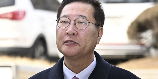 박성재 전 법무부 장관이 26일 서울 서초구 서울중앙지법에서 열린 첫 공판에 출석하고 있다. ⓒ연합뉴스