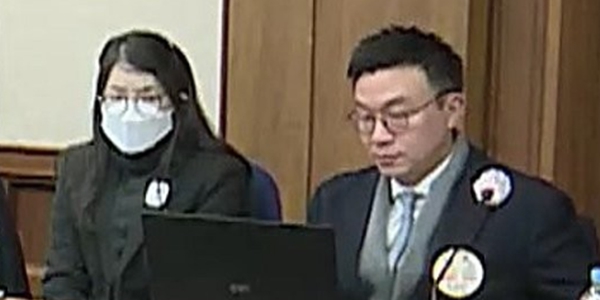 김건희씨(왼쪽)와 변호인이 2025년 11월29일 재판에 참석한 모습. ⓒ&nbsp;서울중앙지법