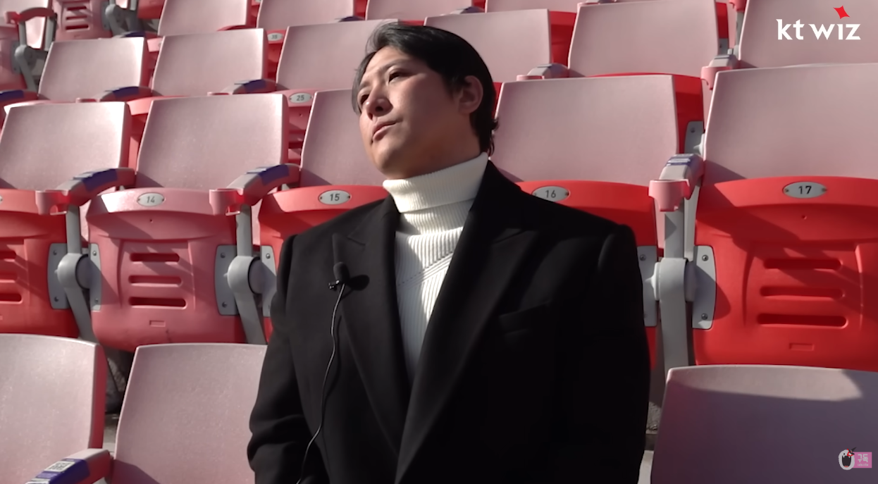 화제가 된 황재균 눈물의 은퇴 인터뷰. ⓒ유튜브 채널 ‘kt wiz - 위즈TV’