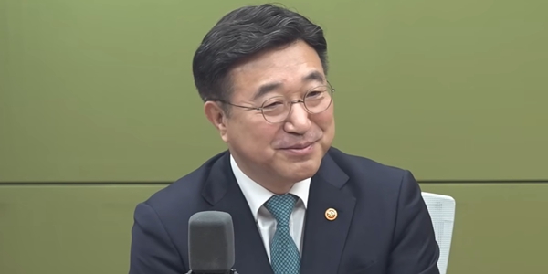 윤호중 행정안전부 장관이 3일 오전 이장우 대전시장·김태흠 충남지사와 만나겠다고 말하고 있다. 두 단체장은 최근 민주당이 발의한 충남대전통합특별시 법안에 공식적으로 실망을 표출했다. ⓒ CBS '박성태의 뉴스쇼'