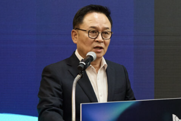 SK이노베이션 총괄사장 장용호 무배당 카드까지 꺼내며 재무안정 총력, 정유·배터리는 여전히 기대·과제 상존