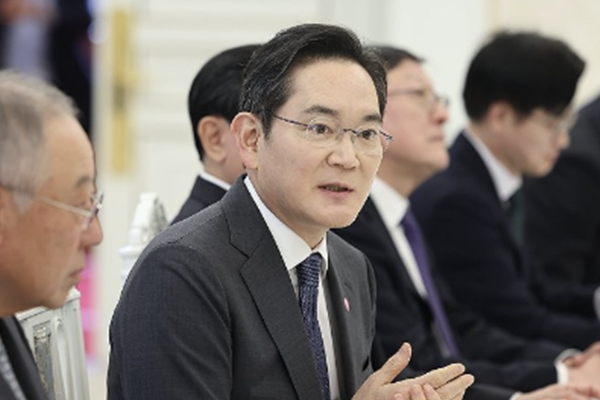 삼성전자 회장 이재용 “영업실적 많이 올라 채용할 여력 생겼다”, 재계 올해만 5만1600명 청년 뽑는다