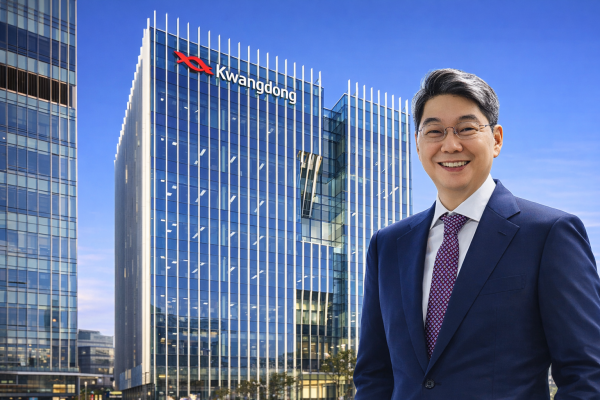 최성원 광동제약 대표이사 회장 ⓒ 그래픽 허프포스트코리아