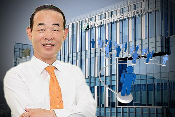 정상수 파마리서치 이사회 의장 ⓒ 그래픽 허프포스트코리아