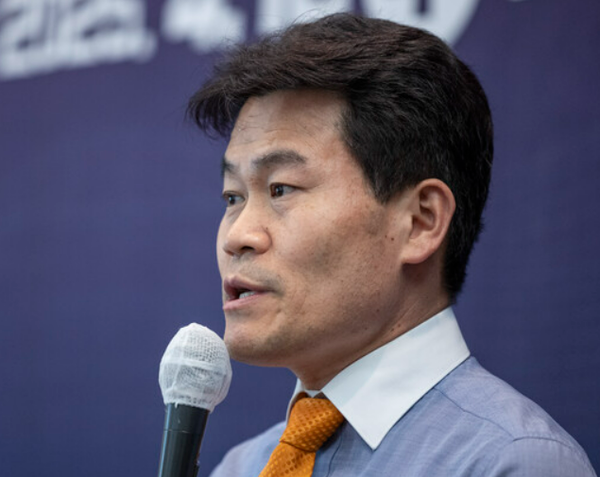 발언 중인 전한길씨. ⓒ연합뉴스