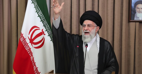 알리 호세인 하메네이 이란 최고지도자. 사진은 이해를 돕기 위해 AI로 생성한 이미지를 재편집한 것.