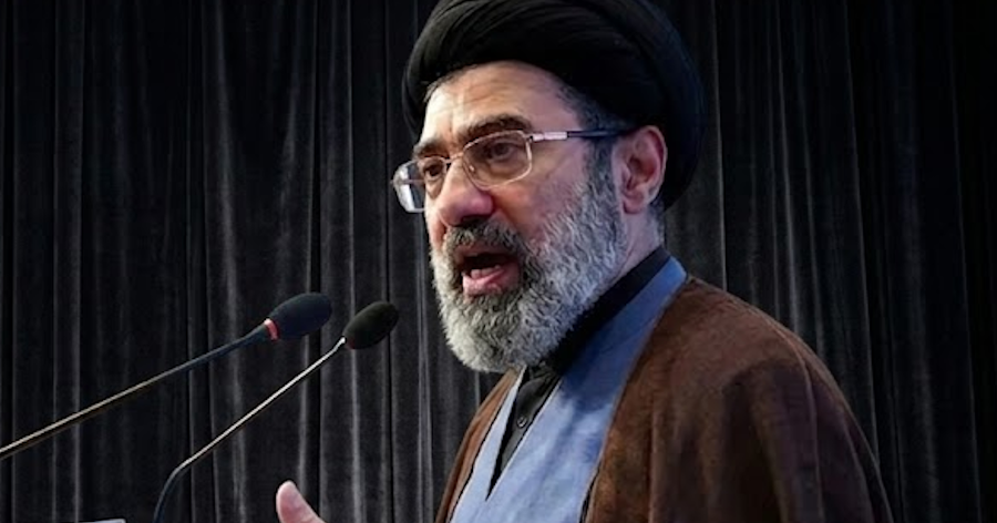 이란 '아버지의 이름으로' 더 강경해지나 : 하메네이 아들이 '가족 승계' 금기 깨고 최고지도자 올랐다