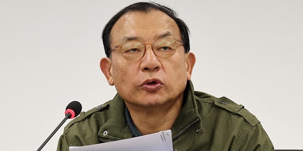 국민의힘 이정현 공관위원장이 전투야상을 벗기로 했다, 갈아입을 옷은 더 싸구려일 것이란 첨언