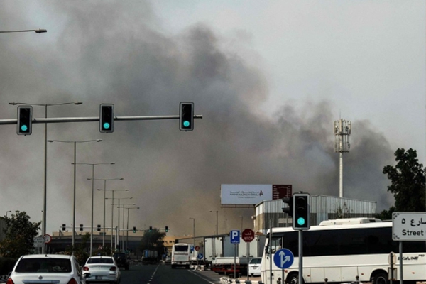 이란 사과 몇 시간 만에 ‘미국 기지’ 또 다시 공습, 걸프국 참전 가능성 높아져 