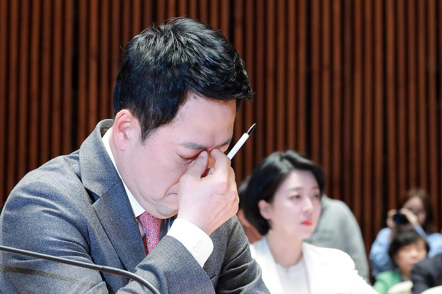 국민의힘 돌고 돌아 '절윤' 결의 : 2018년 '큰절 사과' 퍼포먼스 떠오른다