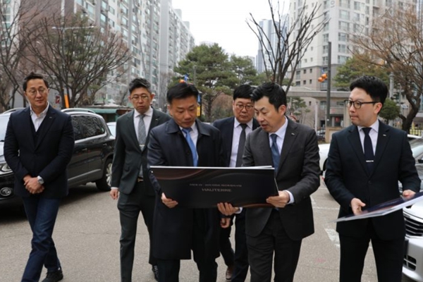 포스코이앤씨 송치영 첫 수주전 상대로 삼성물산 맞닥뜨렸다 : 오티에르 벨트로 승리의 기억 재현할까