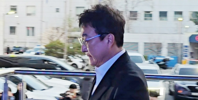 '음주운전' 배우 이재룡이 사고 일어나기 전 들른 장소가 밝혀지고 있다 : 이곳저곳 많이 다닌 듯하다