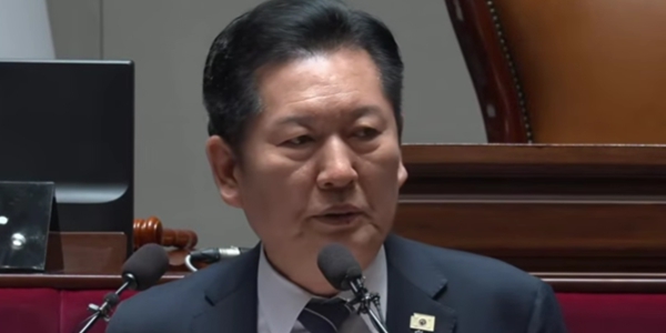 검찰개혁으로 갈라진 민주당 지지층, 이재명 직접 나서도 강경파 주장이 힘을 얻는 이유