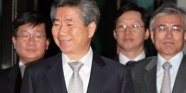 검찰개혁으로 갈라진 민주당 지지층, 이재명 직접 나서도 강경파 주장이 힘을 얻는 이유