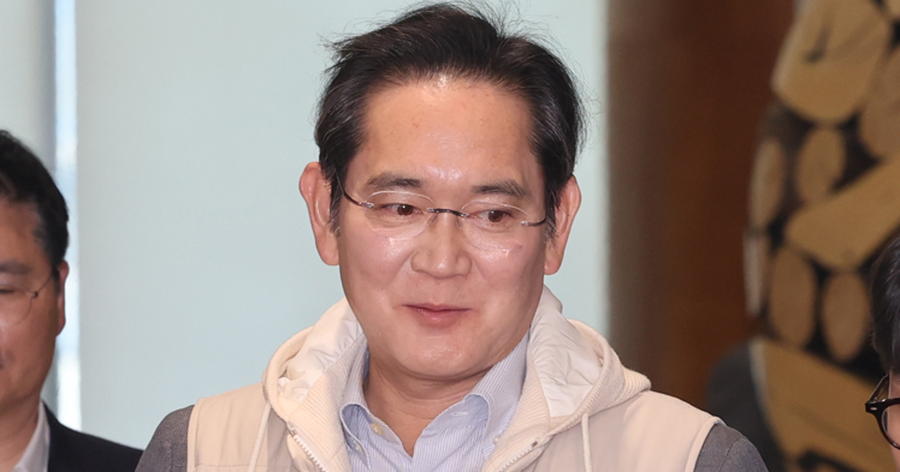 삼성전자 HBM4 존재감 내뿜기 시작 : 그런데 TSMC와 파운드리 격차는 점점 벌어진다