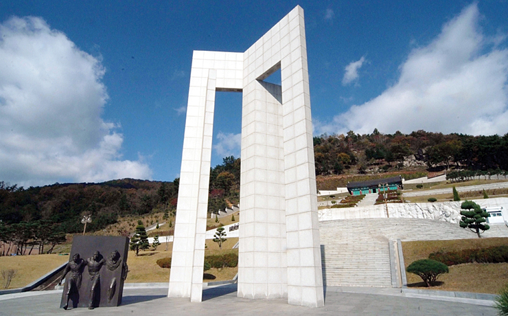 3·15의거를 아시나요 : 역사책에서 사라질 뻔한 대한민국 최초의 유혈 민주화 운동