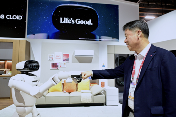 LG전자 류재철 대표가 '피지컬 AI'에 진심을 내보였다 : 가정용 로봇 새 기준 제시