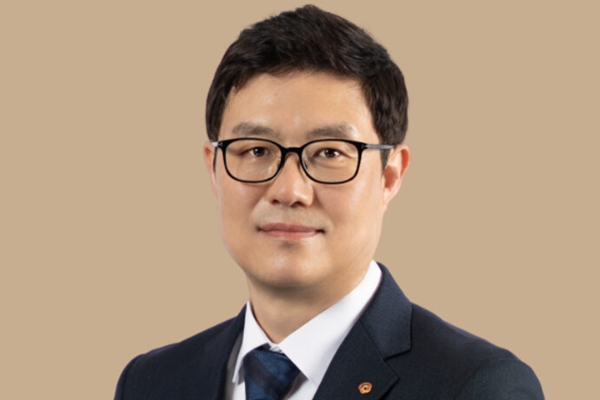 한화 3남 김동선 '독자경영' 출발점서 한화비전 김기철 대표가 주목받는 이유 : 라이프-테크 시너지 열쇠 쥐었다