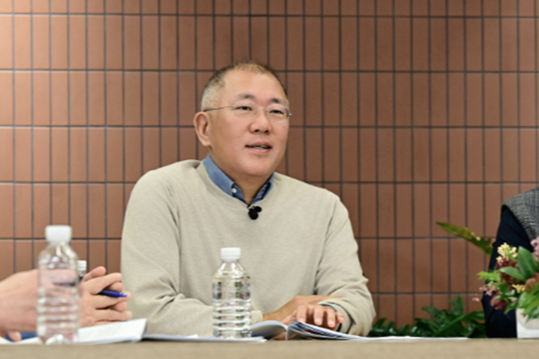 현대차·기아의 미래 '자율주행과 로봇' 책임질 완성차, 정의선 '안정 리더십' 발판 위에 화끈한 R&D 실행한다