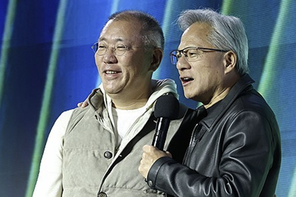 국내 시총 '톱3'의 엔비디아 콘퍼런스 나들이 : 삼성전자 HBM4E 공개, SK하이닉스 AI 메모리 풀 라인업, 현대차 자율주행 협업