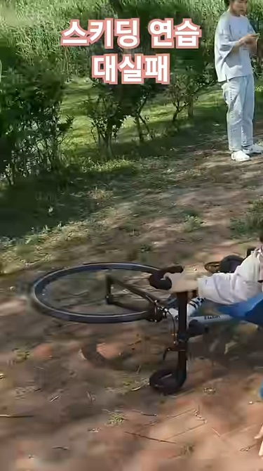 새벽을 깨운 픽시 떼의 위험한 질주 : 결국 부모까지 경찰서 불려갔다