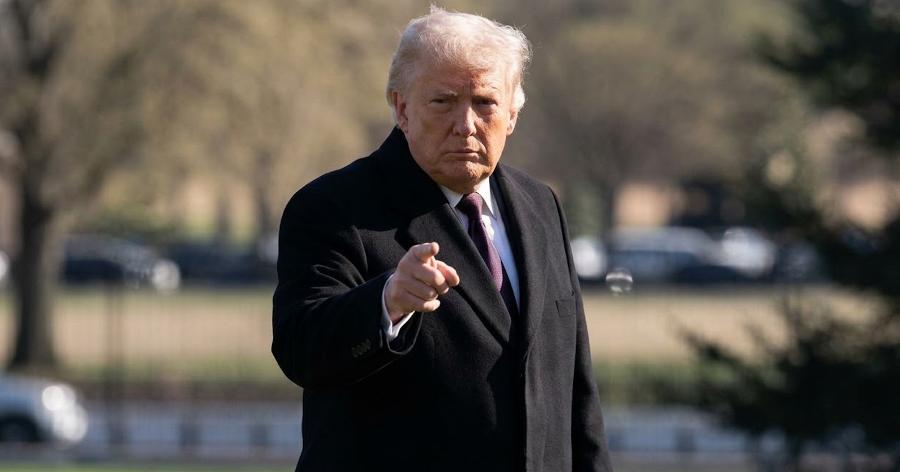 트럼프의 이란전쟁 꼬이고 있다 : 항공모함 변기 막히고, 전쟁비용은 치솟고, 충성파도 떠난다