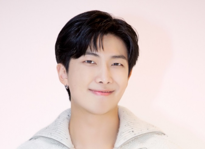 21일 광화문 컴백 공연 앞두고 부상 입은 방탄소년단 리더 알엠 : 5집 앨범 속 가사에는 김구 선생님 등장한다